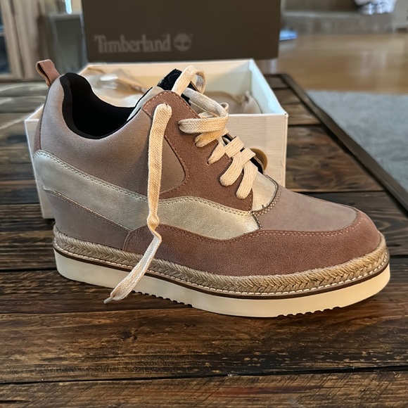 Miim brand mauve suede vintage look wedge booties, size 9 - Picture 1 of 6